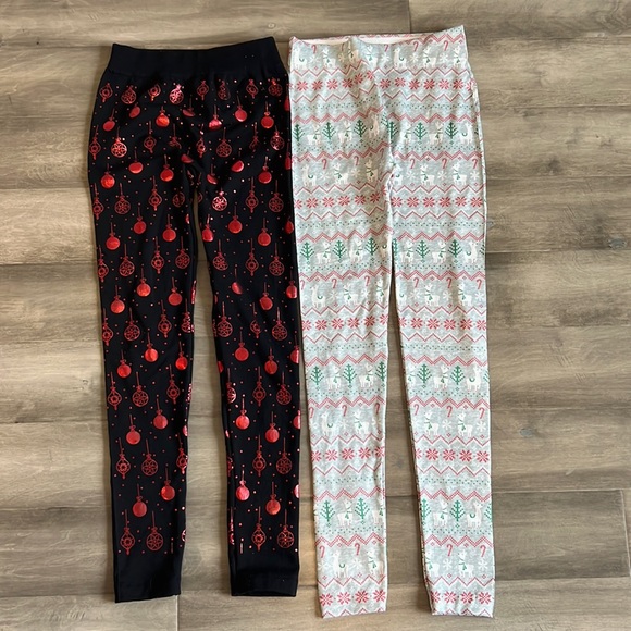 2 Pairs of Christmas leggings - Picture 1 of 6